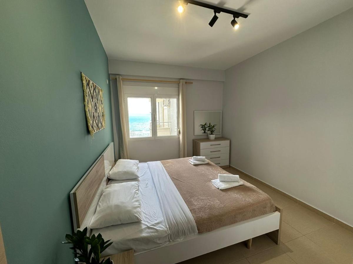 Trea Accomodations - On Private Beach With Sunbed & Umbrella Avlonya Dış mekan fotoğraf